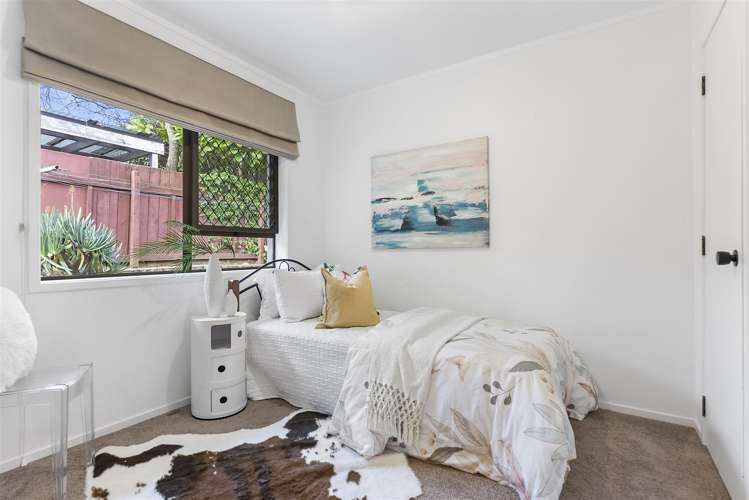 1/6 Fortunes Road Half Moon Bay_11