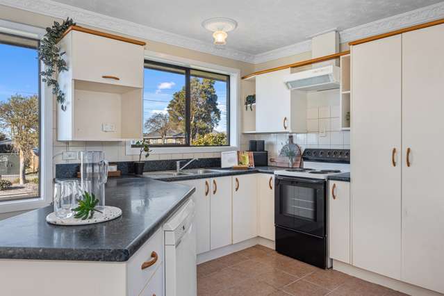 109 Carisbrooke Street Aranui_2