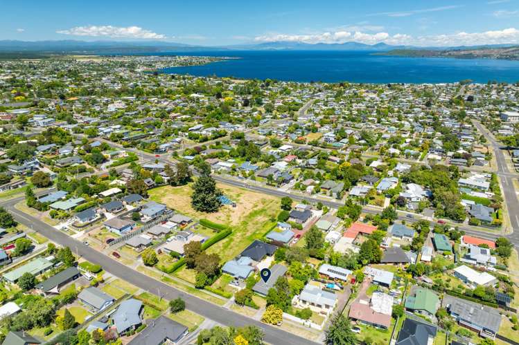 33 Hinekura Avenue Central_25