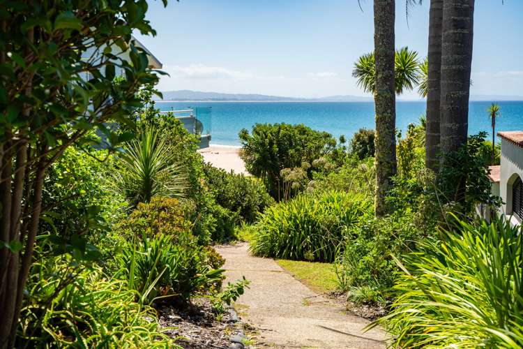 4 Breadalbane Place Langs Beach_18