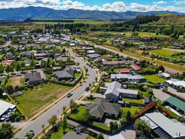 51 Frye Crescent Albert Town_34