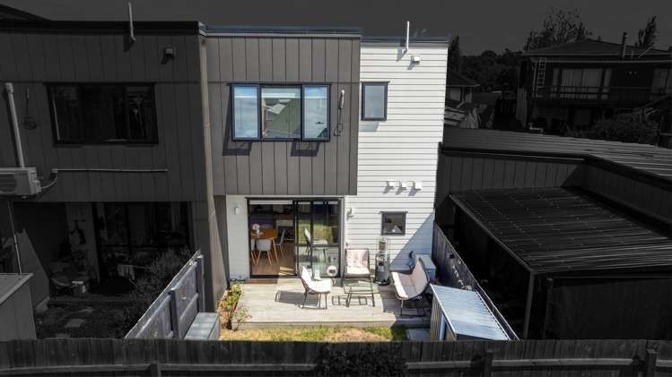 7/8 Hepburn Road Glendene_14