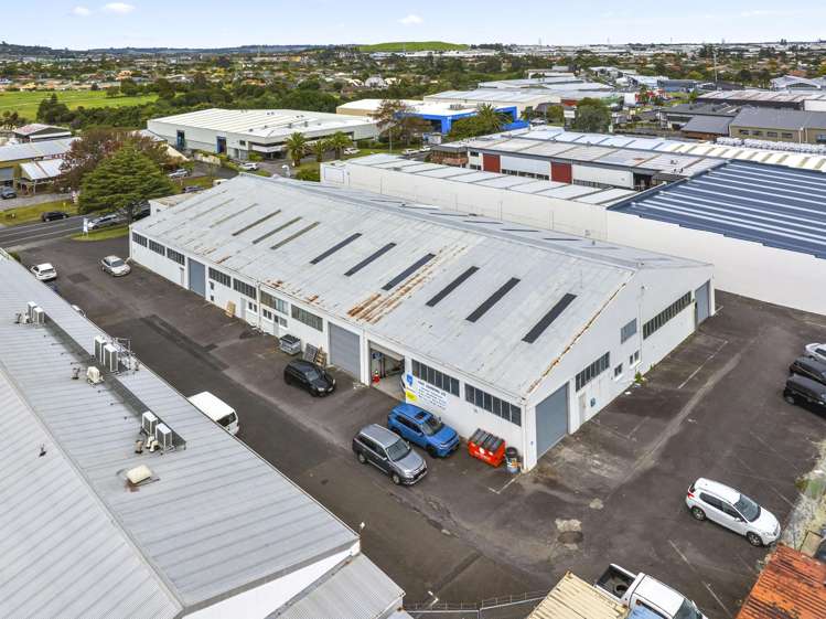 54 and 56 Ben Lomond Crescent Pakuranga_12