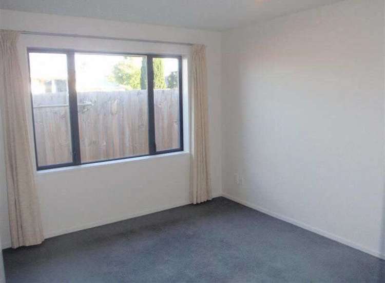 8 Woodham Courts Linwood_6