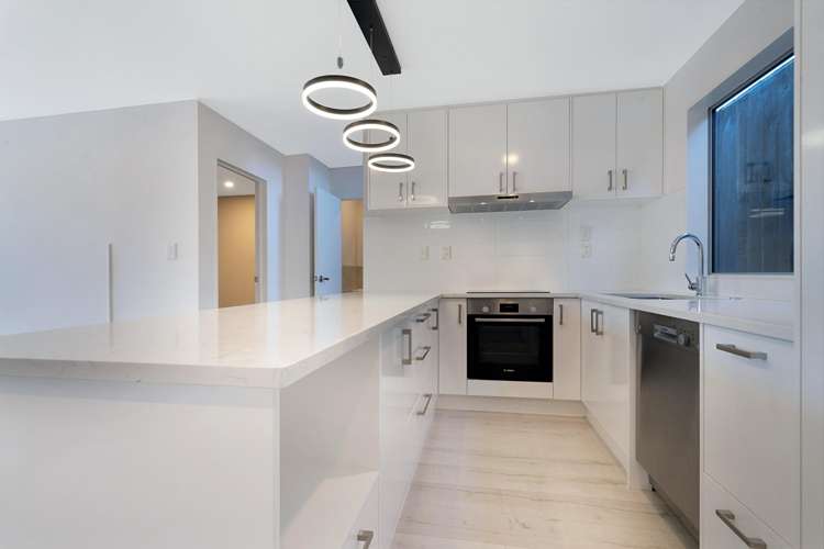 4035C Great North Road Glen Eden_7