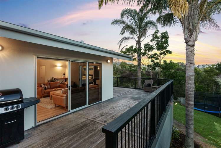 10 Baulcomb Parade Windsor Park_9