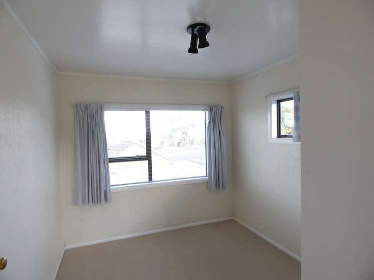 49 West Coast Road Glen Eden_5