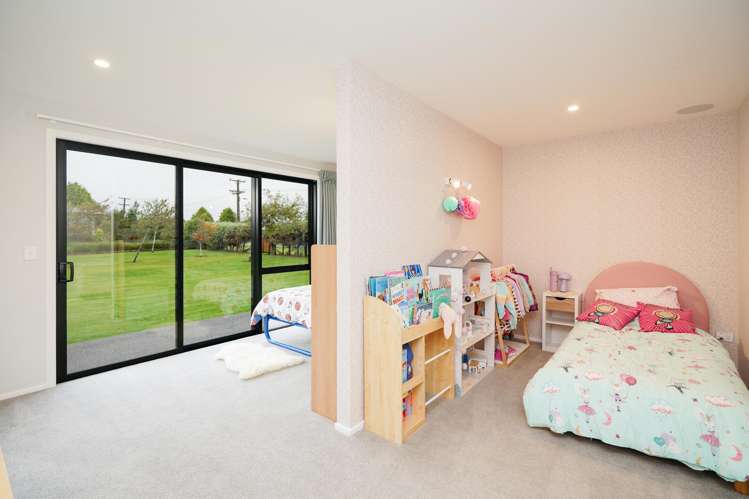 18 Ruru Avenue Otatara_16