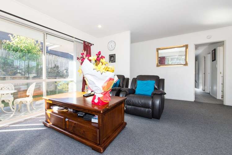 19 Cretian Crescent Henderson_16