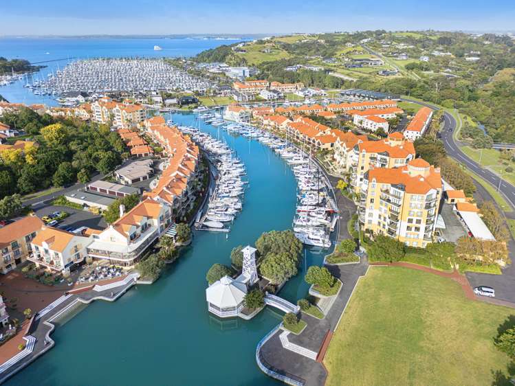 3 Waterside Crescent Gulf Harbour_41