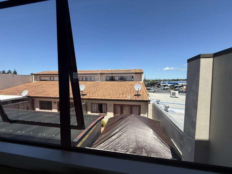 4/33 Florence Avenue Orewa_9