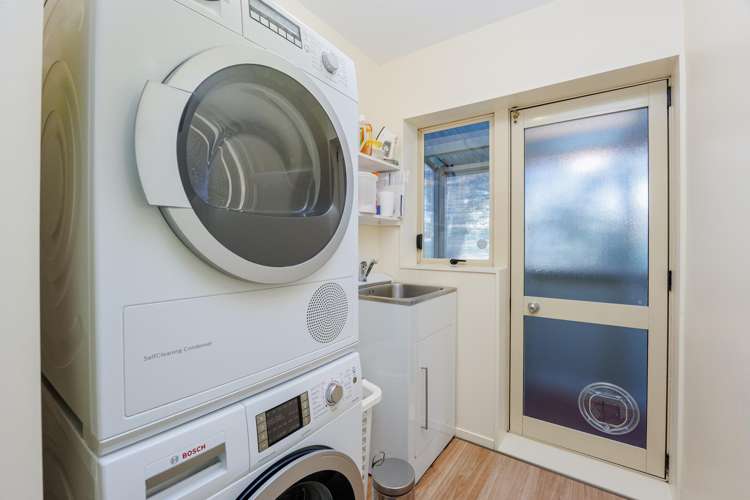 1391 Whangaparaoa Road Army Bay_26