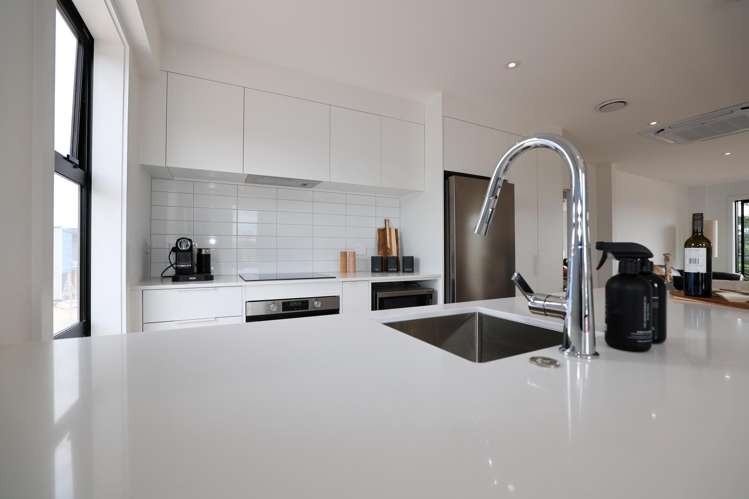 14/15 Keehan Drive Hilltop_20