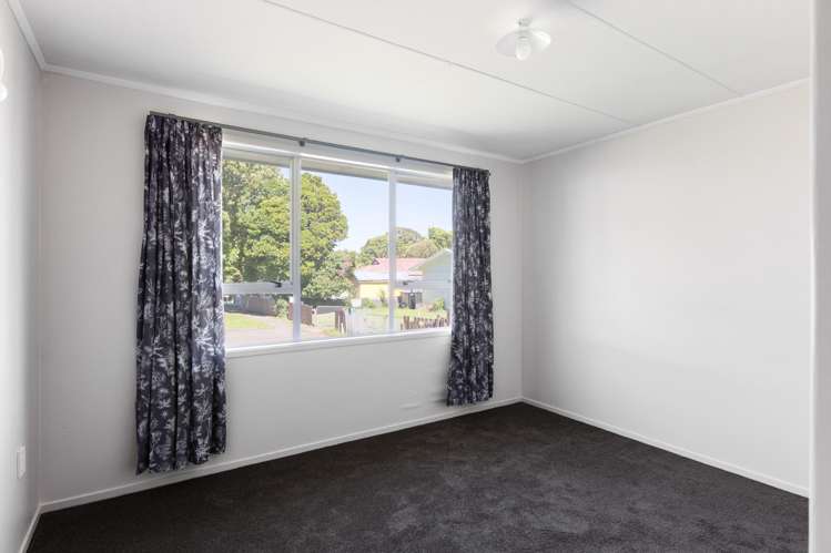 14 Dennis Street Outer Kaiti_9