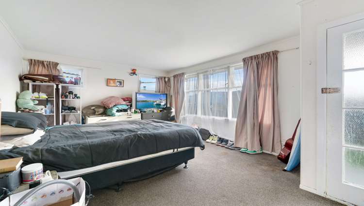 79 Tidal Road Mangere_2