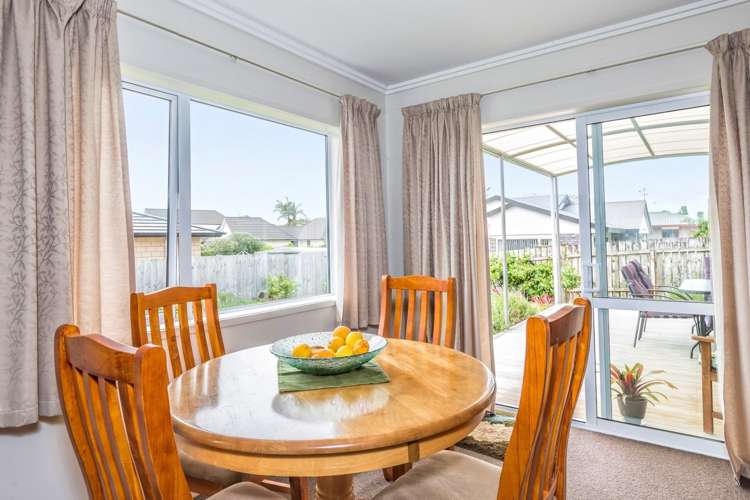 15 Lieshout Way Pukekohe_6