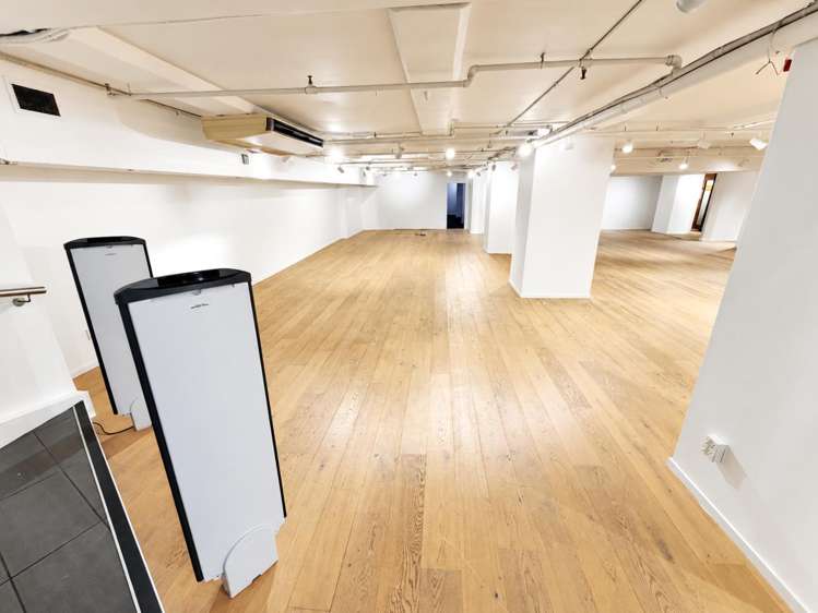 Unit B/210A Queen Street City Centre_2