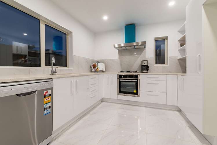 18a Norana Avenue Favona_6