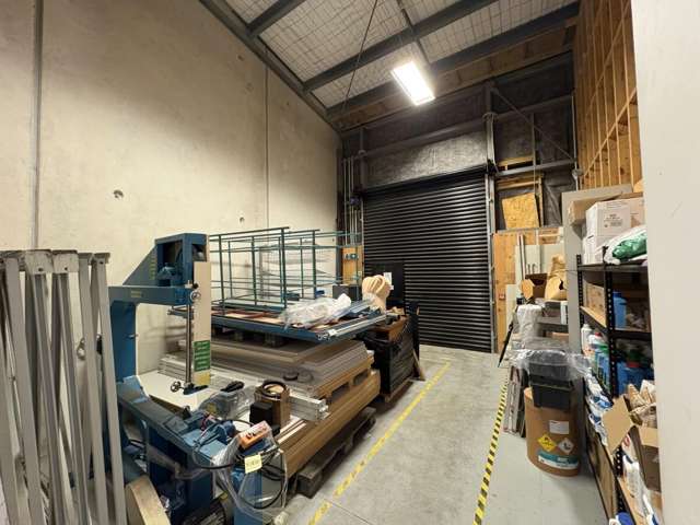 Unit 1, 5 Karewa Place Te Rapa_2