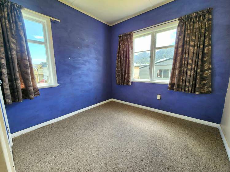 33 Firth Street Cobden_9