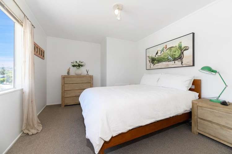 2/106 Stapleford Crescent Browns Bay_25