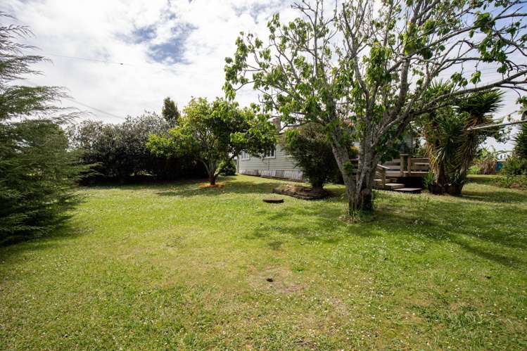 2 Mahuta Road North Waitakaruru_24