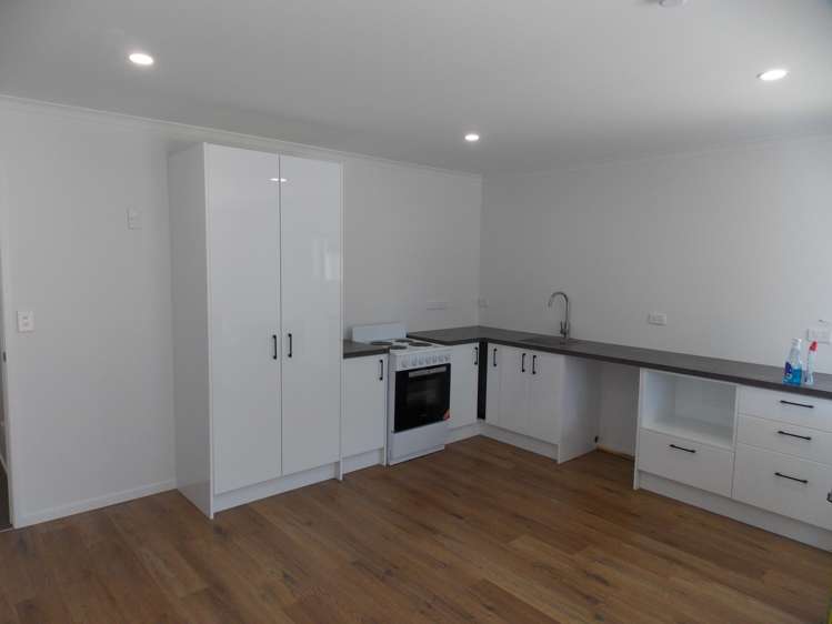 19 Clyde Crescent Roslyn_2