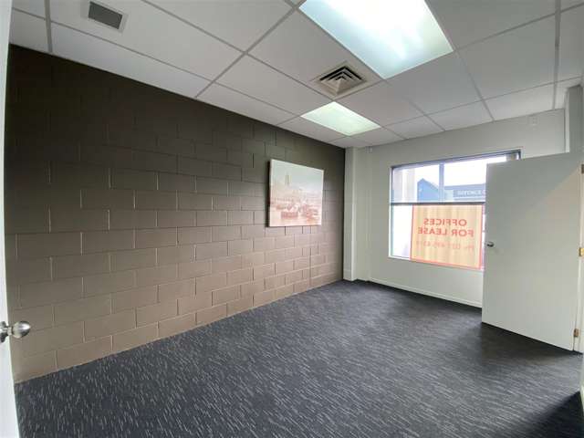 Front Right Tenancy, 109 Rostrevor Street Hamilton Central_2