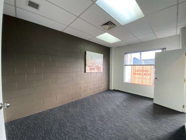 Front Right Tenancy, 109 Rostrevor Street Hamilton Central_2
