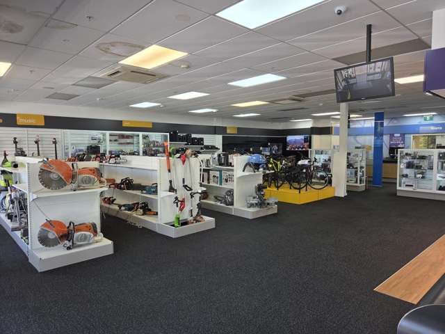 65 Edinburgh Street Pukekohe_3