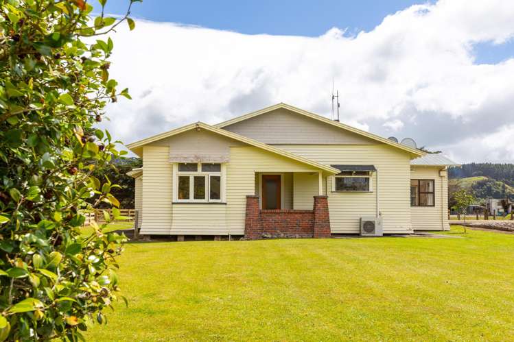 211 River Road Kumeroa_15