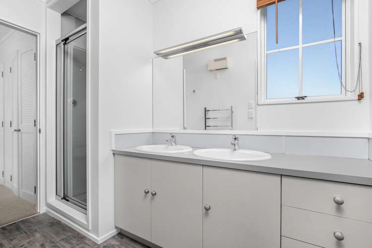 95 Saint Annes Crescent Wattle Downs_9