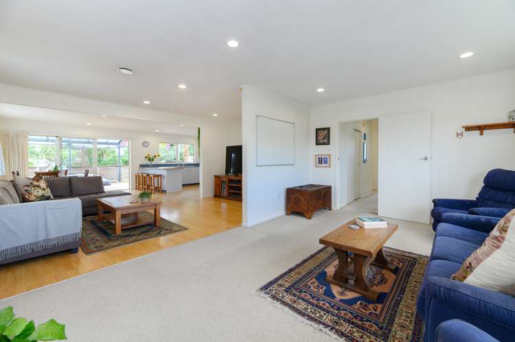 55 Heaphy Street Blockhouse Bay_9