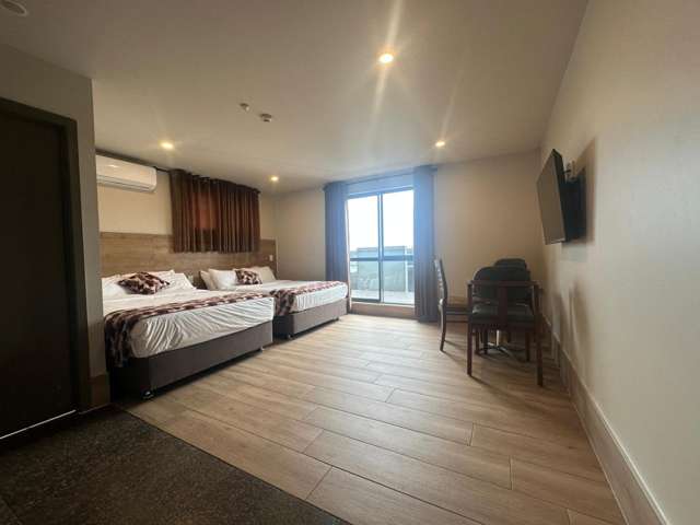 1/245 Mount Albert Road 10082_4