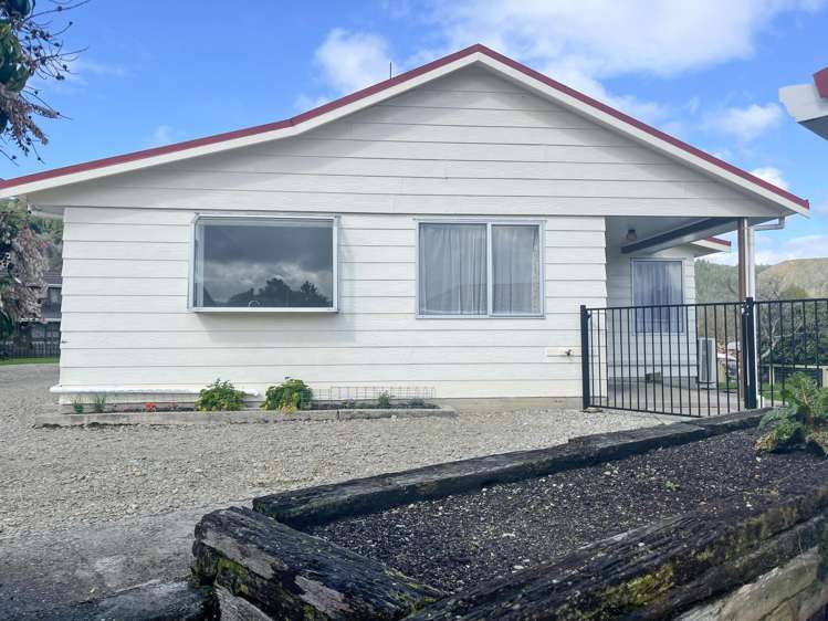 31 Coal Street Reefton_14