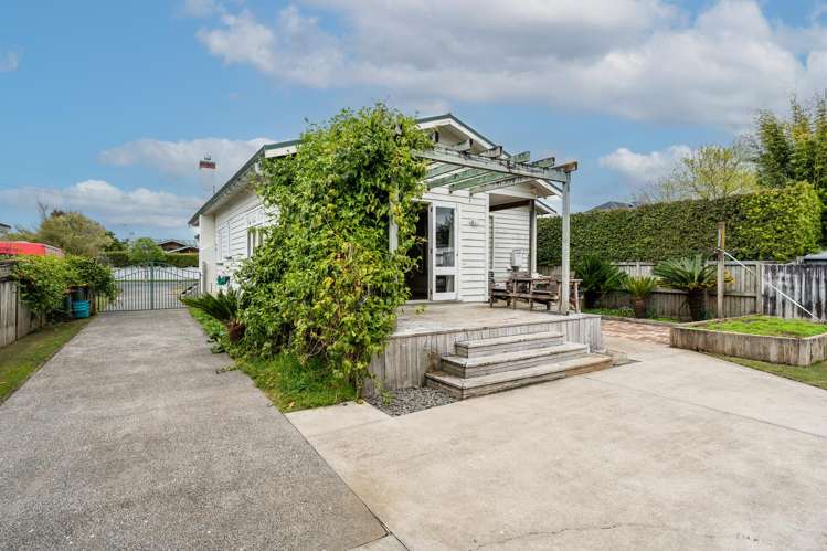 55 Naylor Street Hamilton East_18