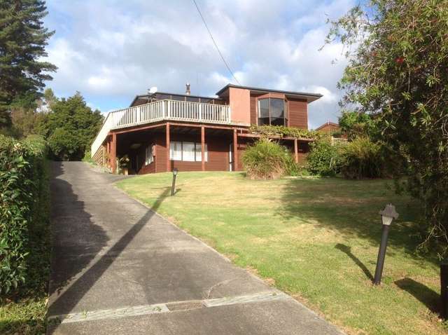 42 Carlton Crescent Maraetai_1