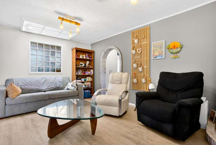 92 Priestley Drive Bucklands Beach_6