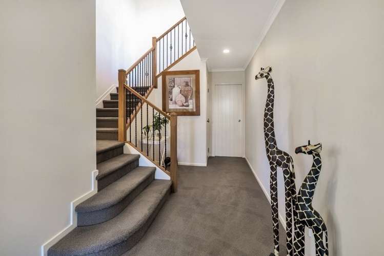 4 Baverton Drive Flat Bush_9