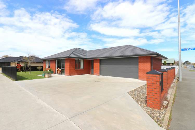 213 Queens Drive Windsor_29