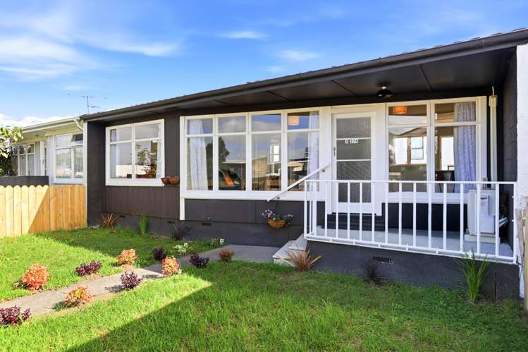 2/276 Rosebank Road_0