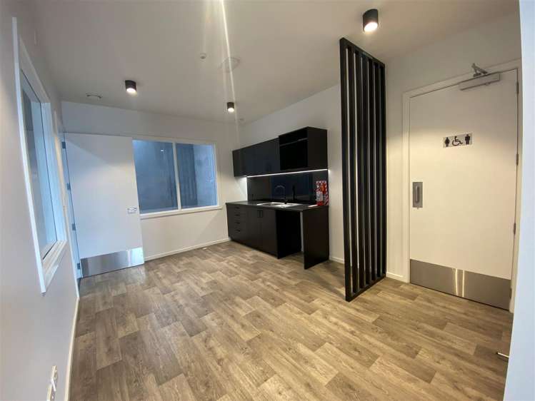 Unit 3 at 1370 Arthur Porter Drive Burbush_5