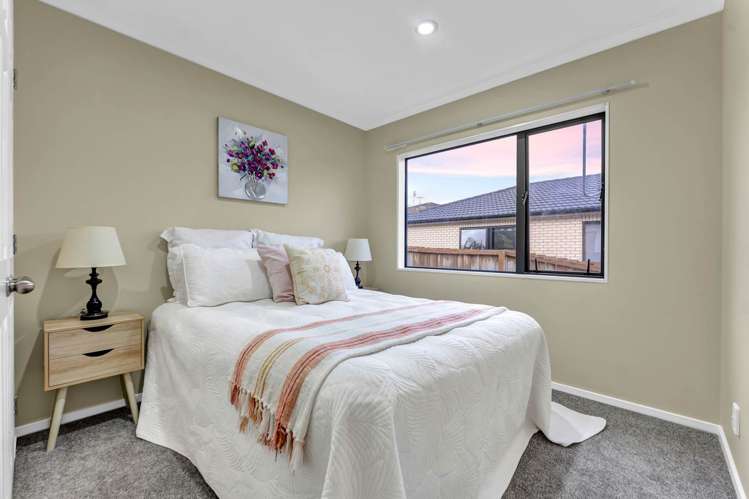 9 Makora Road Massey_14