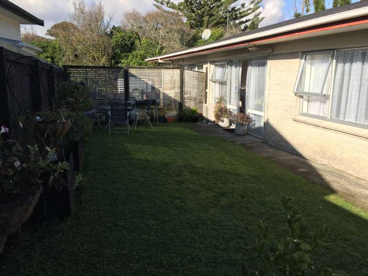 1/10 Roseburn Place Pakuranga_11