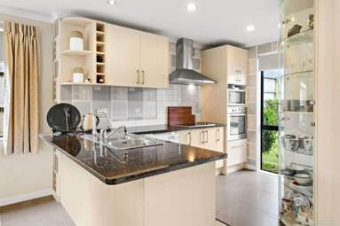 92/46 Beresford Street_1