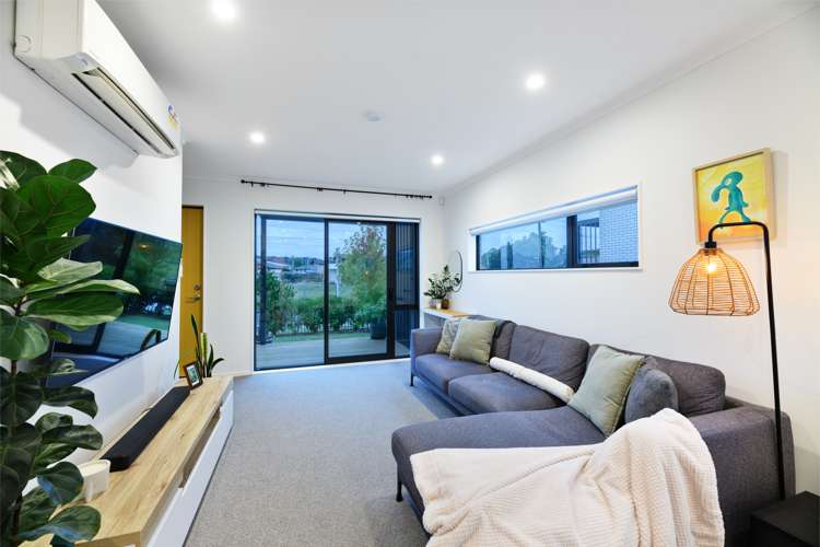 32a Titoki Street Te Atatu Peninsula_13