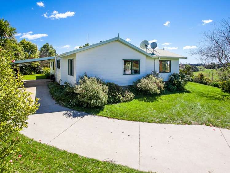 667 Stanley Road Wainui_19