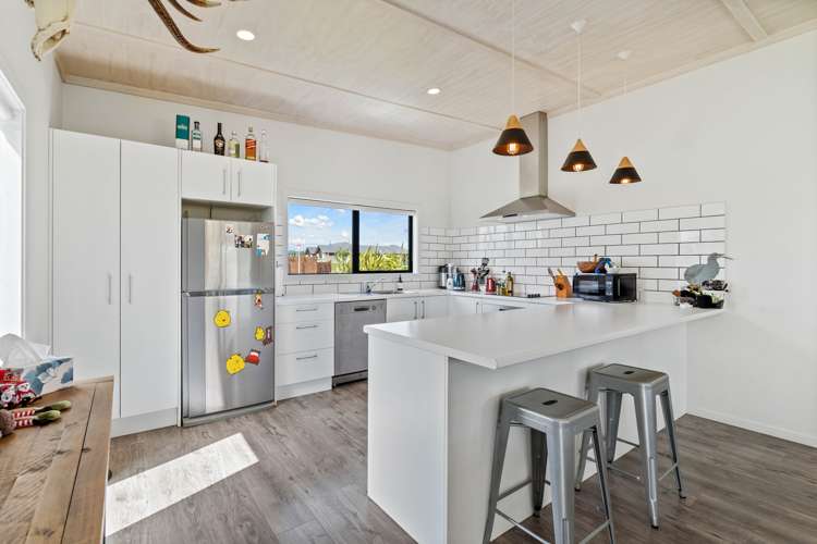 31 Takitimu Avenue Te Anau_9