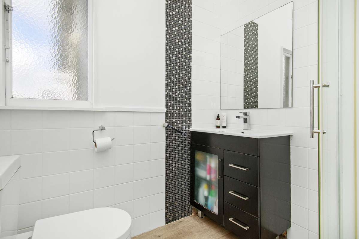 18 Pharazyn Street_5