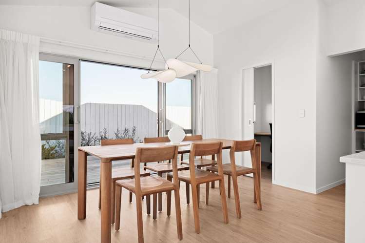 1 Maanihi Drive Rototuna North_8